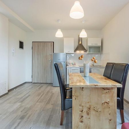 2 Bedroom Apartment Peroj Fažana Eksteriør bilde