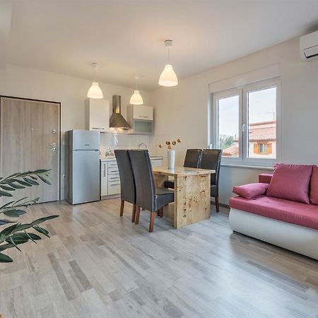2 Bedroom Apartment Peroj Fažana Eksteriør bilde